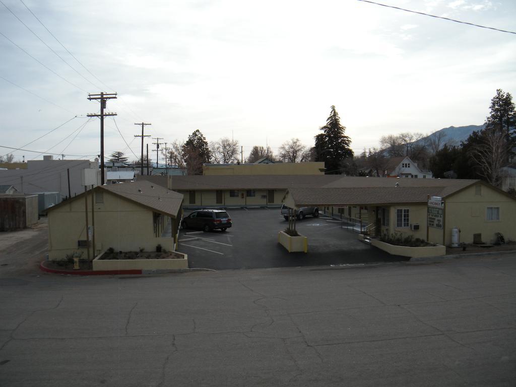 Lone Pine Budget Inn Exteriér fotografie
